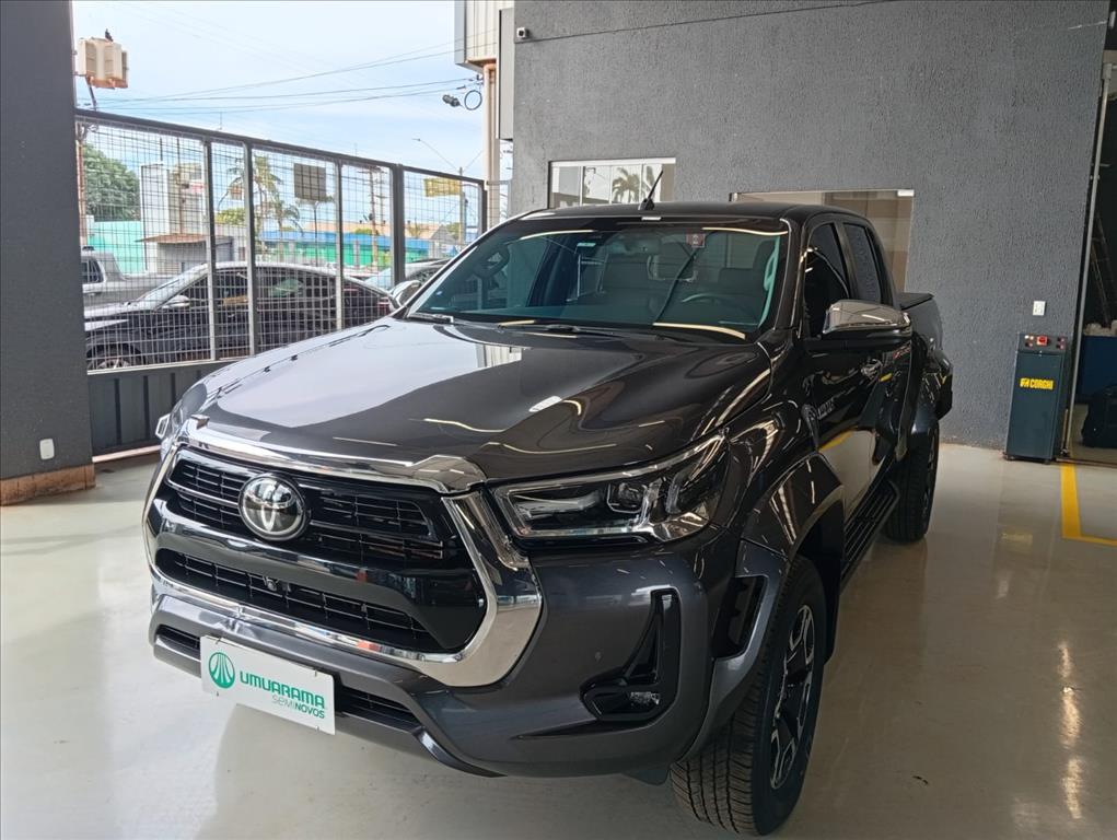 HILUX 2.8 D-4D TURBO DIESEL CD SRX 4X4 AUTOMÁTICO1