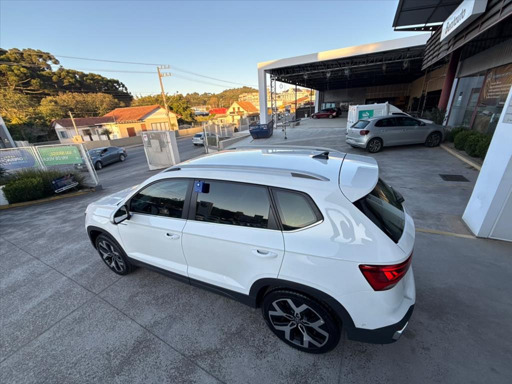TAOS 1.4 250 TSI TOTAL FLEX HIGHLINE AUTOMÁTICO6