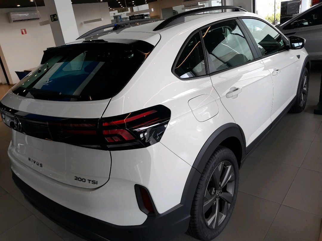 NIVUS 1.0 200 TSI TOTAL FLEX COMFORTLINE AUTOMÁTICO7