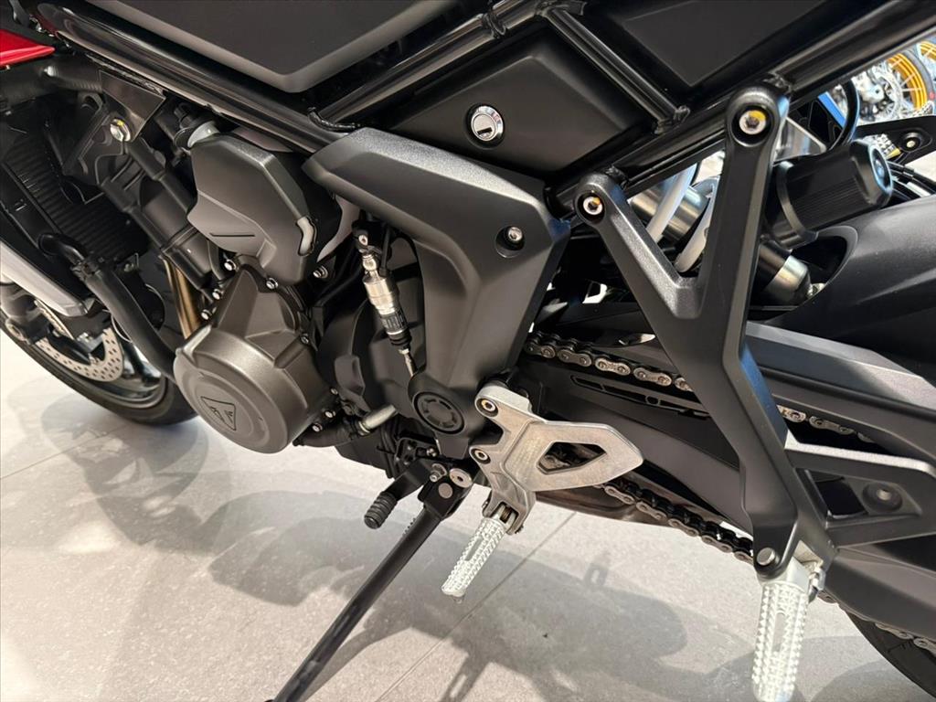 TRIUMPH-TIGER-660 SPORT