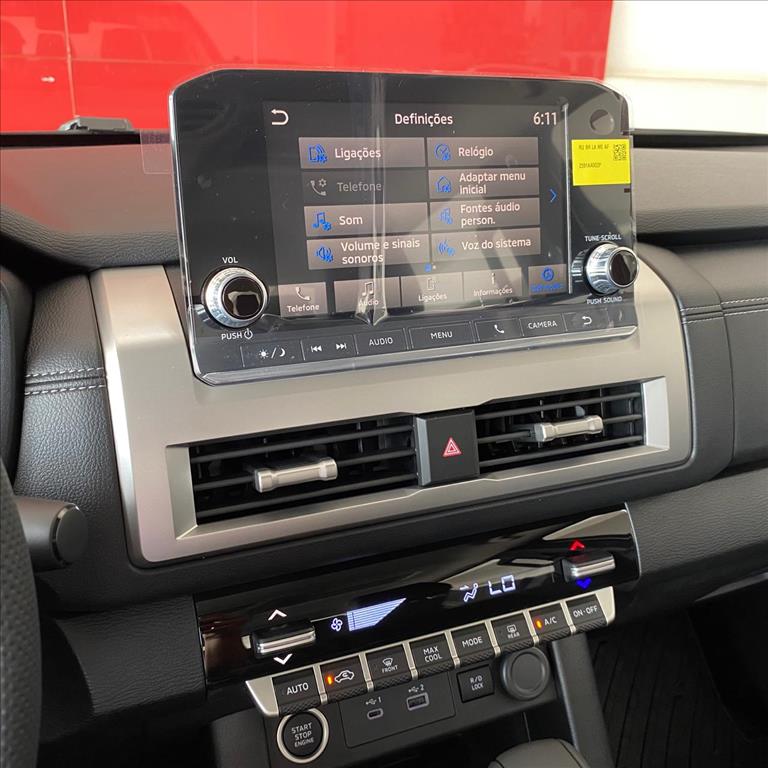 Mitsubishi-TRITON-2.4 BITURBO DIESEL CD HPE 4X4 AUTOMÁTICO