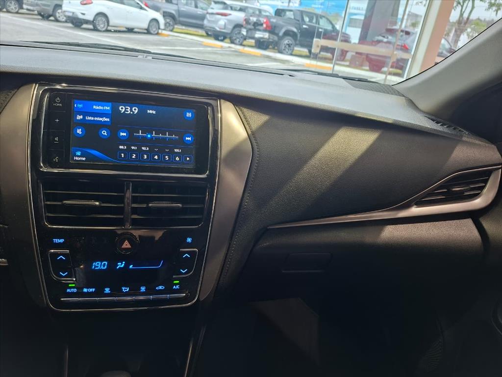 YARIS 1.5 16V FLEX SEDAN XS CONNECT MULTIDRIVE10