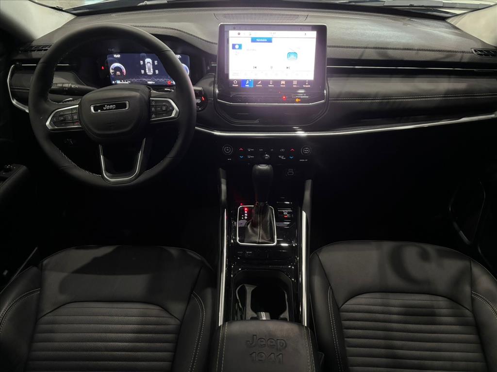 COMMANDER 1.3 T270 TURBO FLEX LONGITUDE AT6 COMMANDER 1.3 T270 TURBO FLEX LONGITUDE AT6
