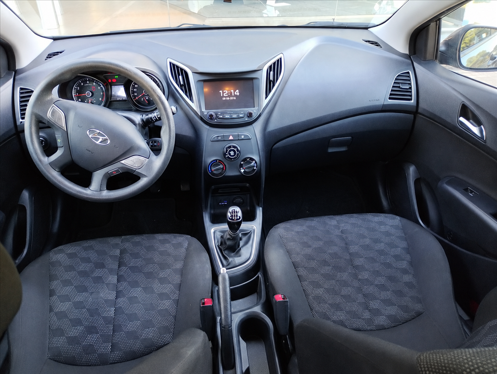 Hyundai-HB20-1.6 COMFORT PLUS 16V FLEX 4P MANUAL