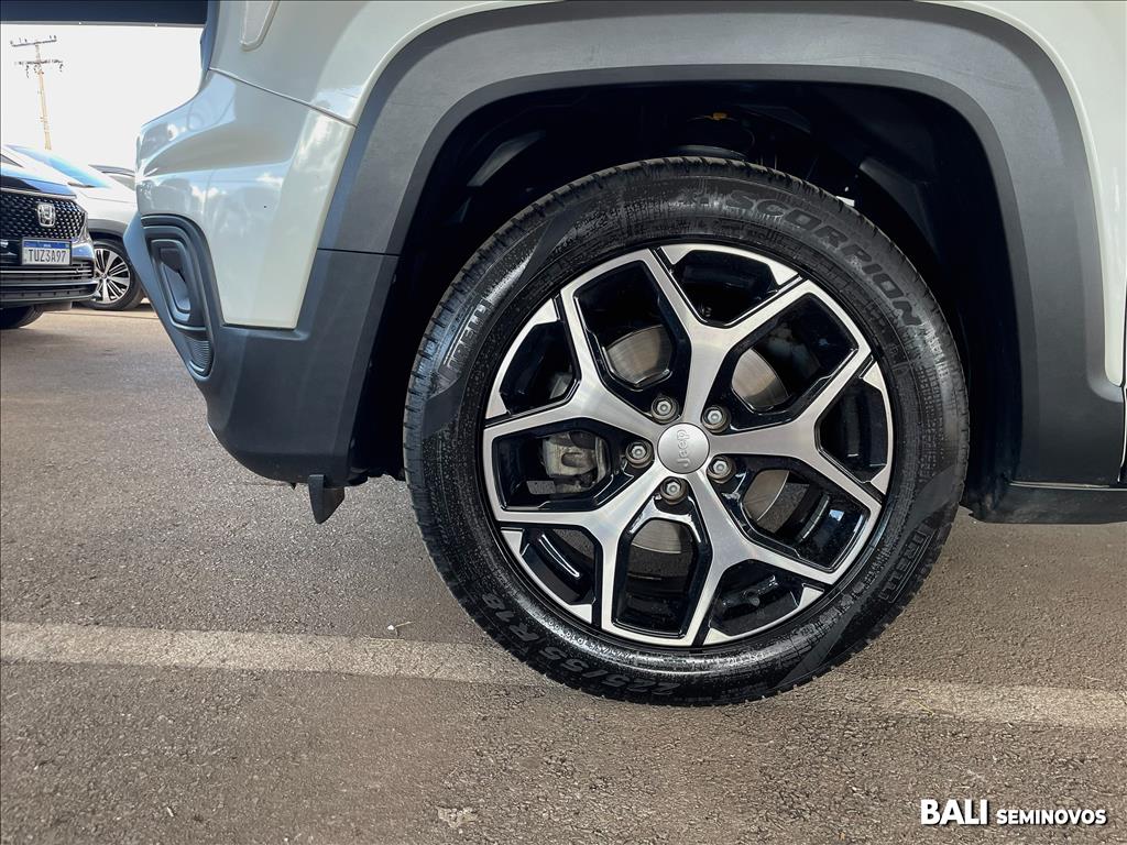 RENEGADE 1.3 T270 TURBO FLEX SAHARA AT66