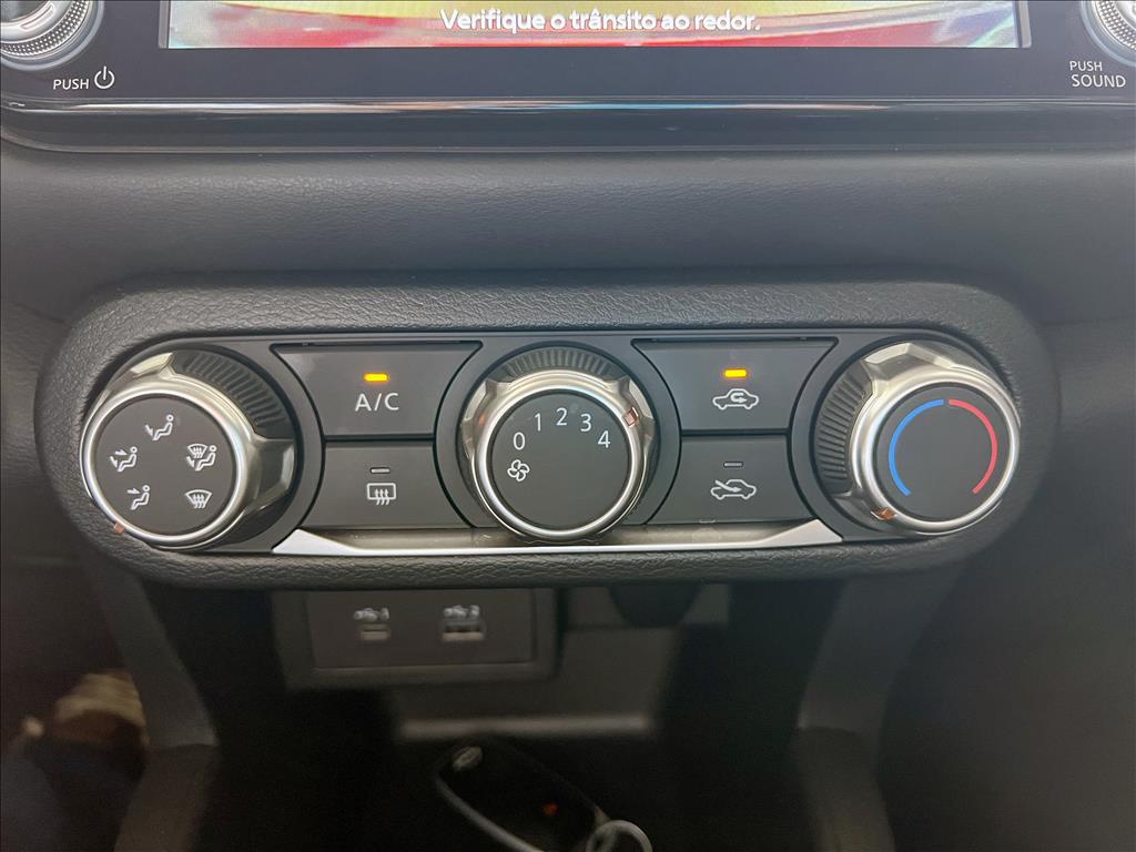 KICKS PLAY 1.6 16V FLEXSTART ADVANCE PLUS XTRONIC15