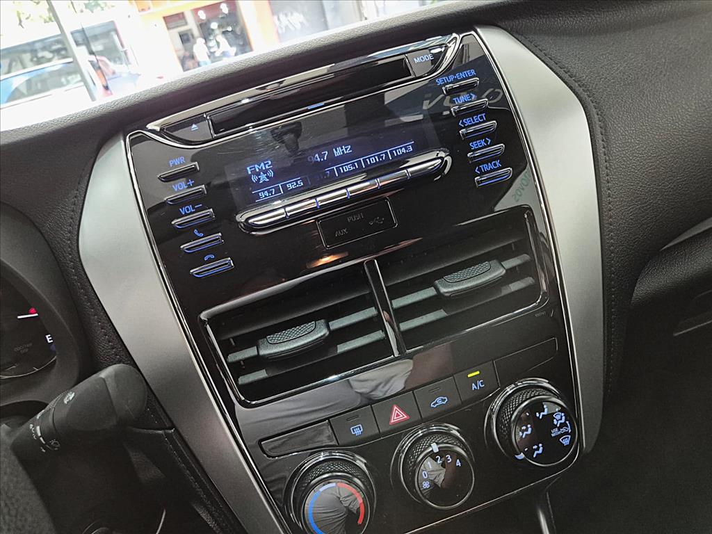 Toyota-YARIS-1.5 16V FLEX SEDAN XL MULTIDRIVE