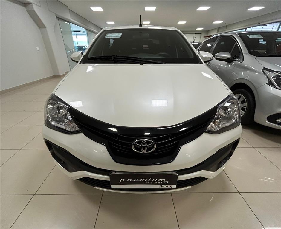 ETIOS 1.5 X PLUS SEDAN 16V FLEX 4P AUTOMÁTICO1