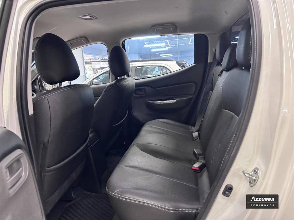 L200 TRITON 2.4 16V TURBO DIESEL GLS CD 4X4 AUTOMÁTICO