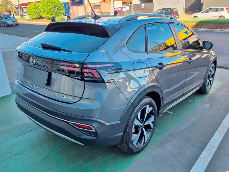 NIVUS 1.0 200 TSI TOTAL FLEX HIGHLINE AUTOMÁTICO3