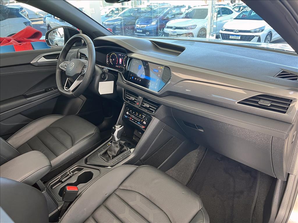 TAOS 1.4 250 TSI TOTAL FLEX HIGHLINE AUTOMÁTICO13