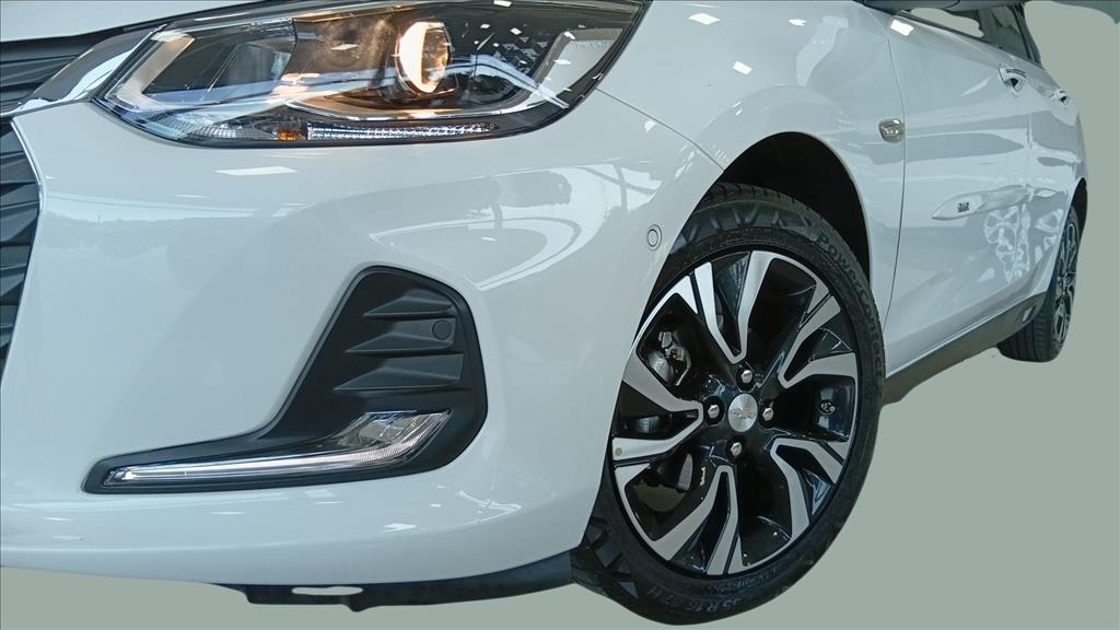 ONIX 1.0 TURBO FLEX PREMIER AUTOMÁTICO8