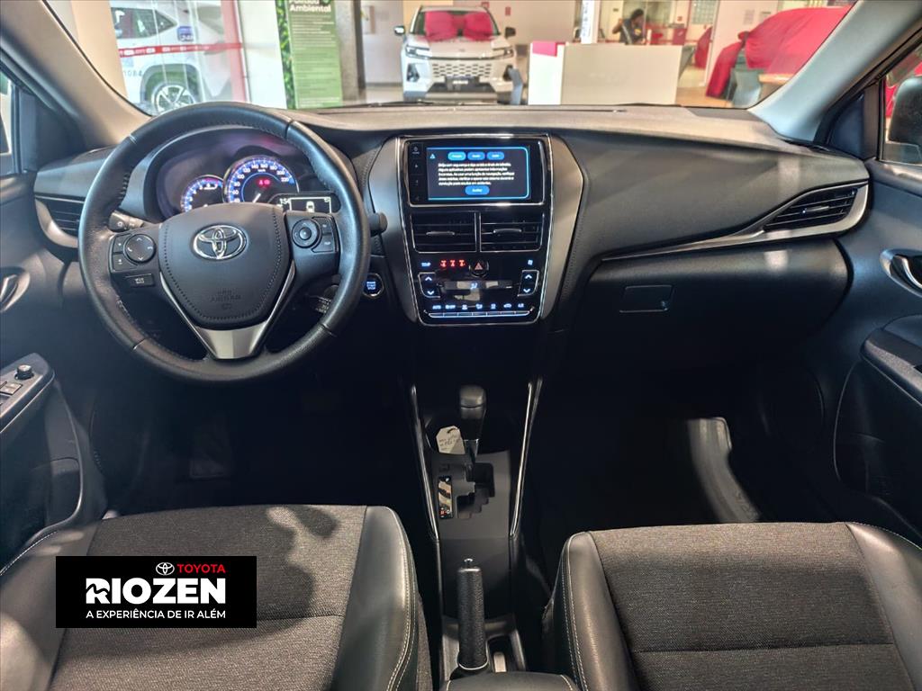 YARIS 1.5 16V FLEX SEDAN XS CONNECT MULTIDRIVE6