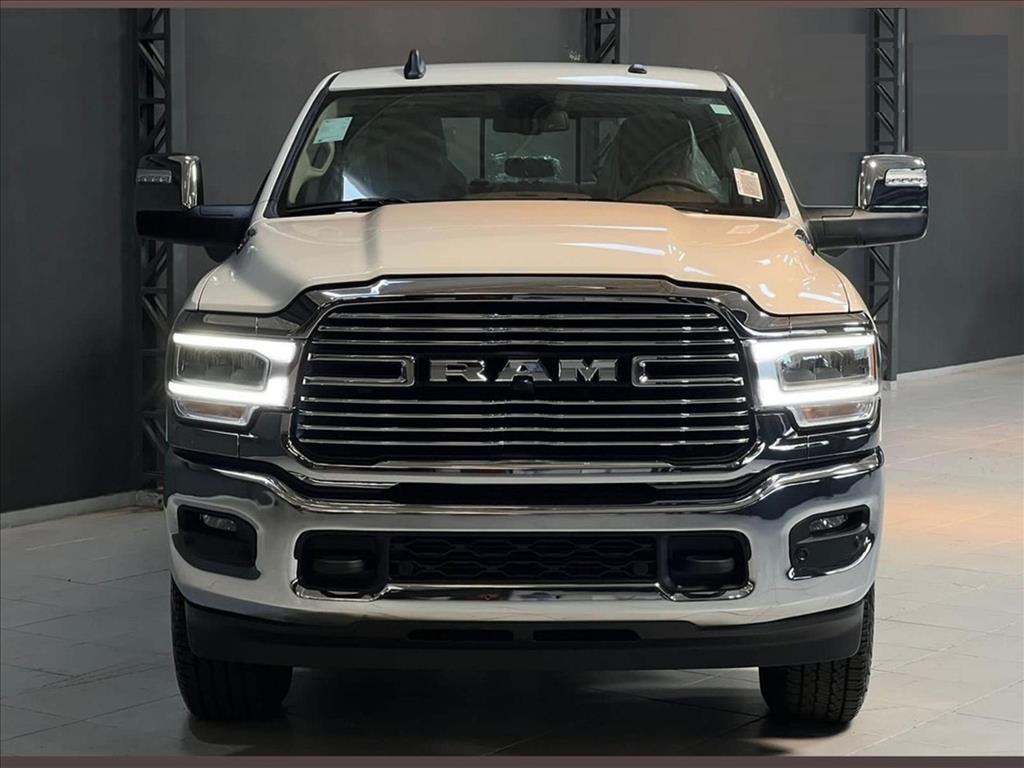 2500 6.7 I6 TURBO DIESEL LARAMIE CD 4X4 AUTOMÁTICO1