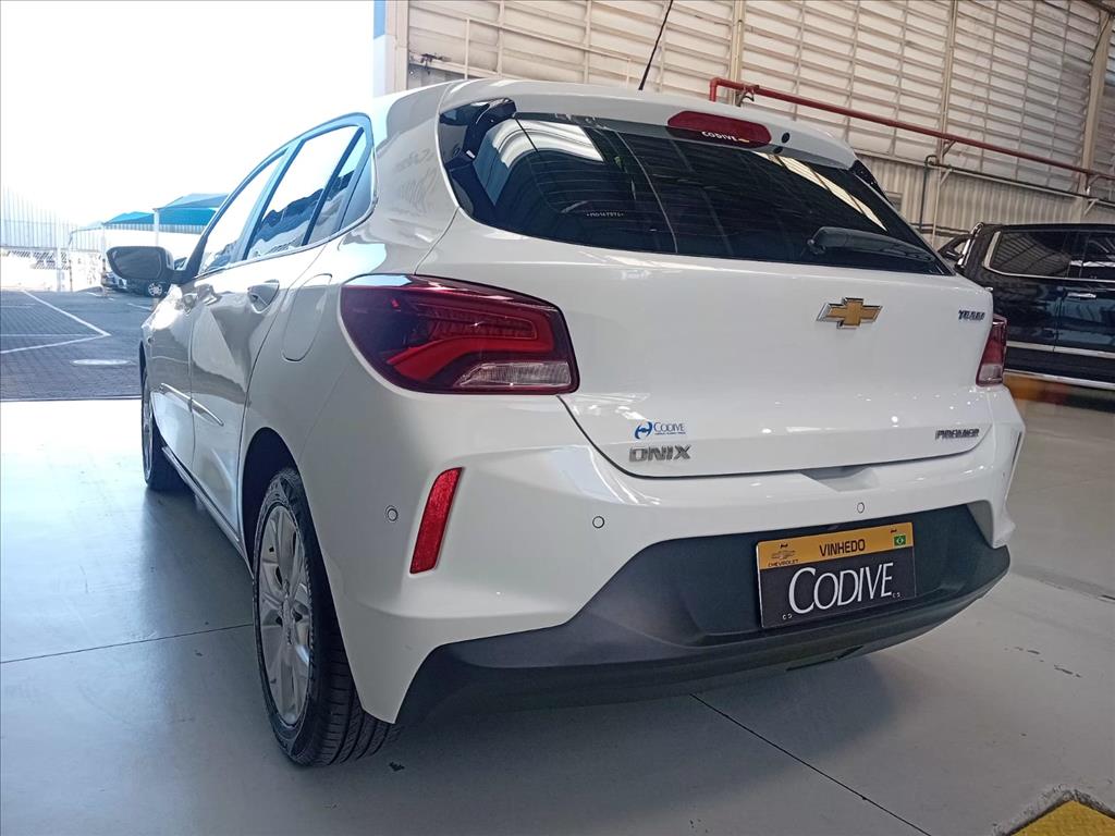 ONIX 1.0 TURBO FLEX PREMIER AUTOMÁTICO3