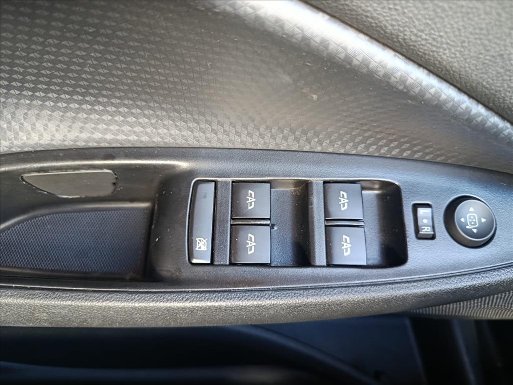 ONIX PLUS 1.0 TURBO FLEX LT AUTOMÁTICO10