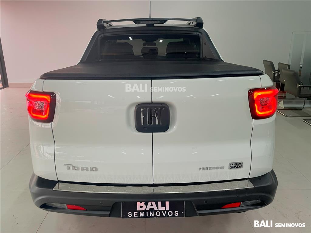 TORO 1.3 TURBO 270 FLEX FREEDOM AT65