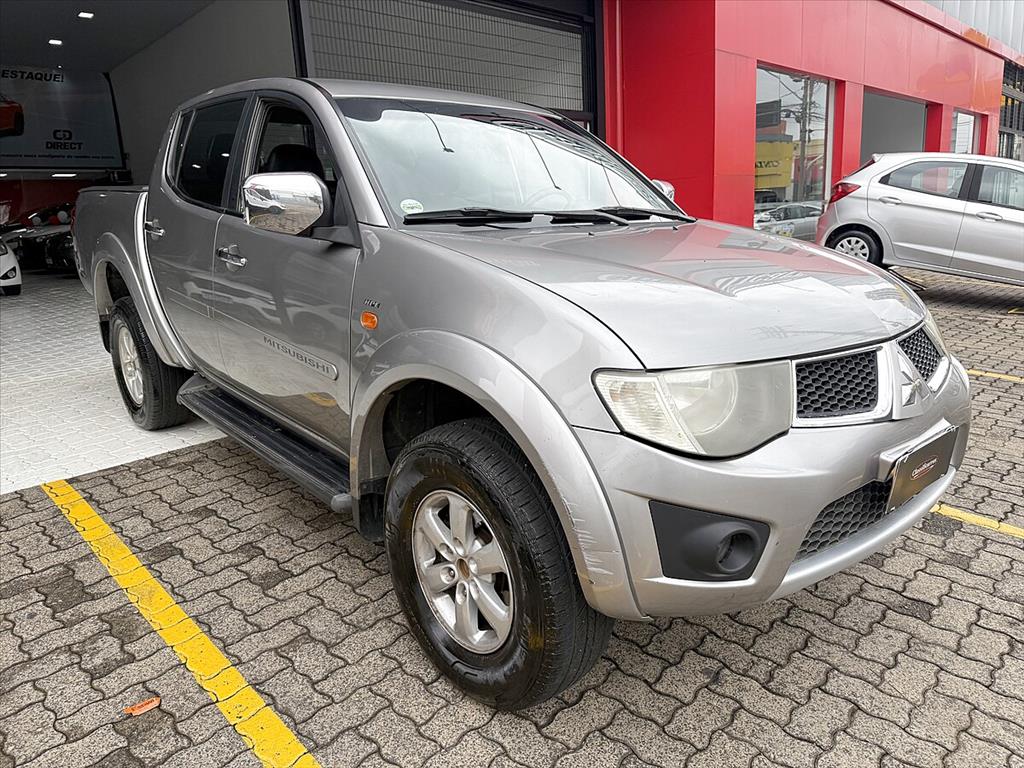 Mitsubishi L200 Triton - 3.2 HPE 4X4 CD 16V TURBO INTERCOOLER DIESEL 4P AUTOMÁTICO