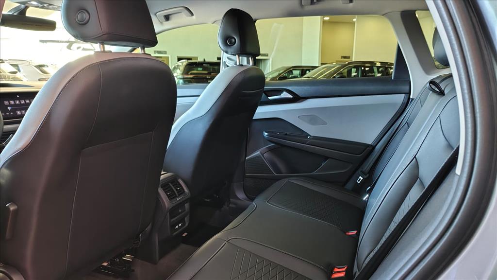 TAOS 1.4 250 TSI TOTAL FLEX COMFORTLINE AUTOMÁTICO14