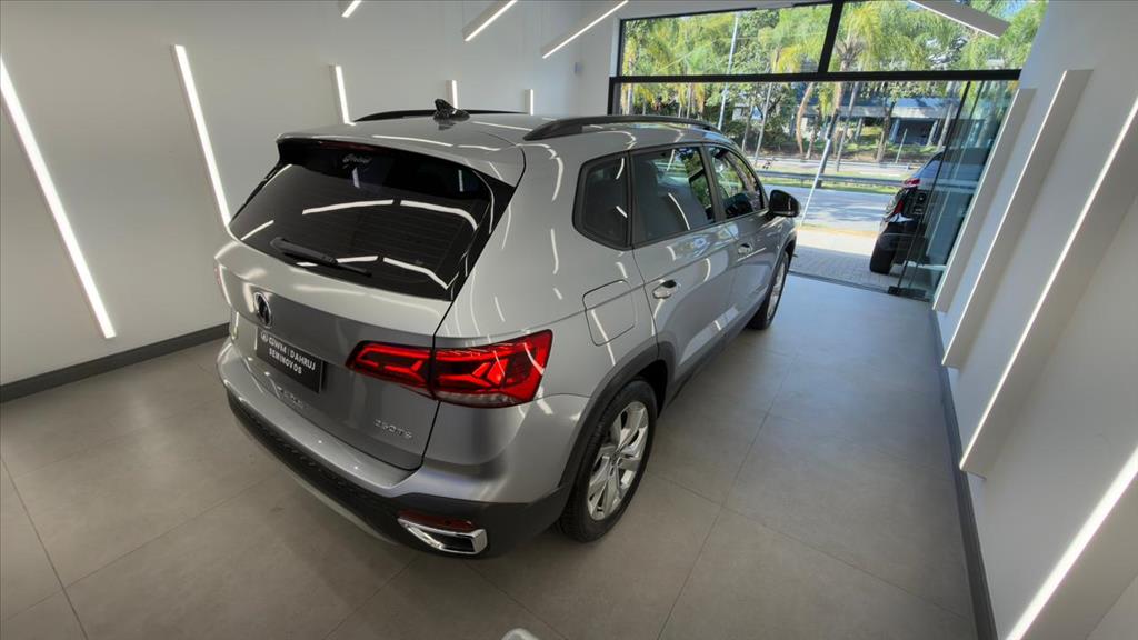 TAOS 1.4 250 TSI TOTAL FLEX COMFORTLINE AUTOMÁTICO3