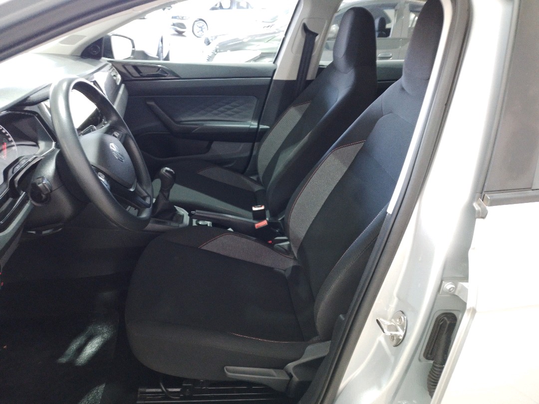 VW - Volkswagen-POLO-1.0 MPI TRACK MANUAL