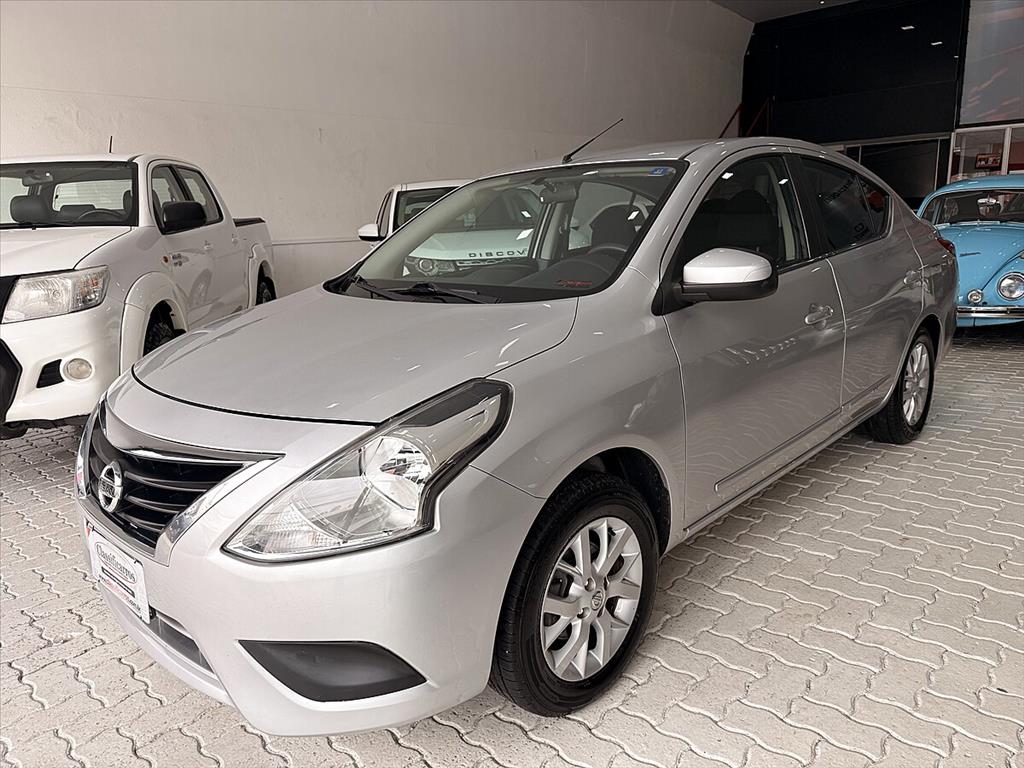 Nissan Versa - 1.6 16V FLEX SV 4P XTRONIC