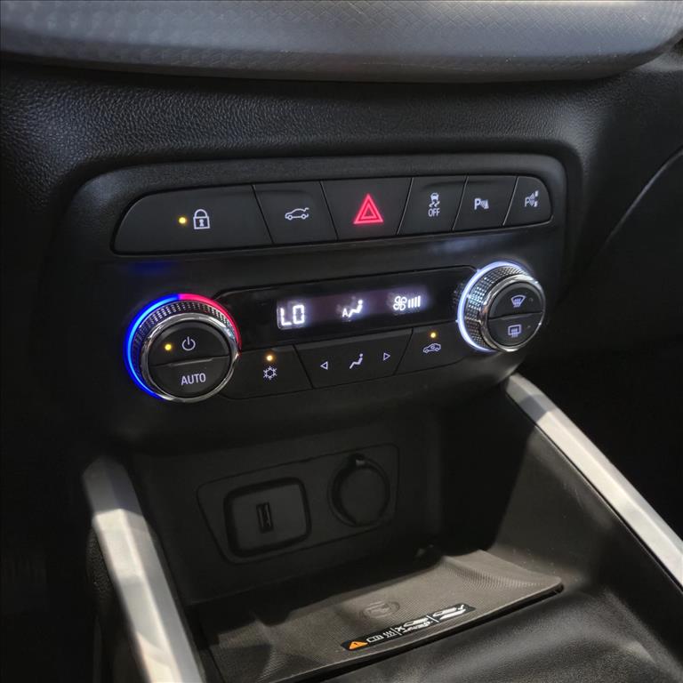 ONIX PLUS 1.0 TURBO FLEX PREMIER AUTOMÁTICO9