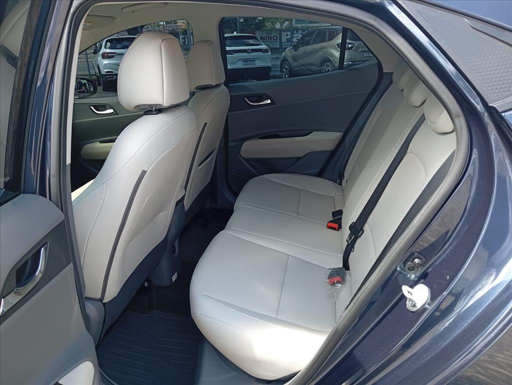 Hyundai-HB20S-1.0 TGDI FLEX PLATINUM AUTOMÁTICO