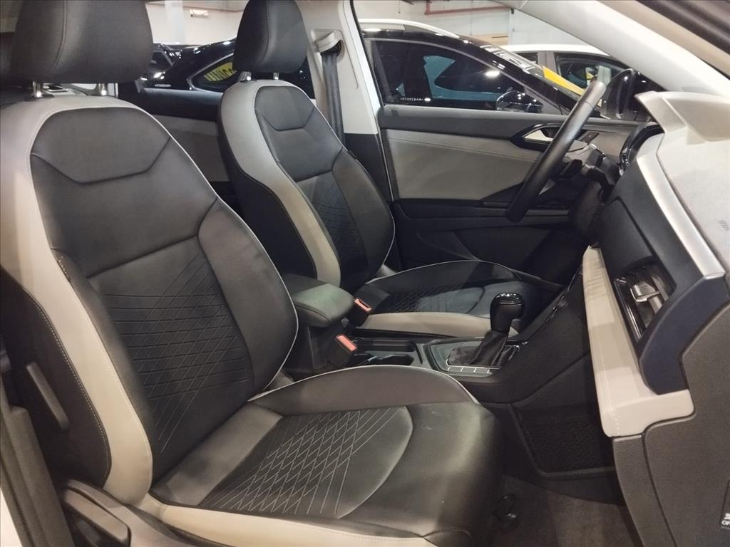TAOS 1.4 250 TSI TOTAL FLEX COMFORTLINE AUTOMÁTICO10
