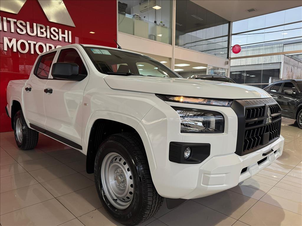 Mitsubishi-TRITON-2.4 BITURBO DIESEL CD GL 4X4 AUTOMÁTICO