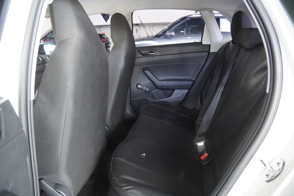 POLO 1.0 MPI TRACK MANUAL9