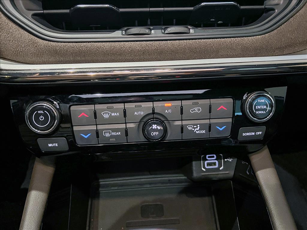 COMMANDER 1.3 T270 TURBO FLEX OVERLAND AT616