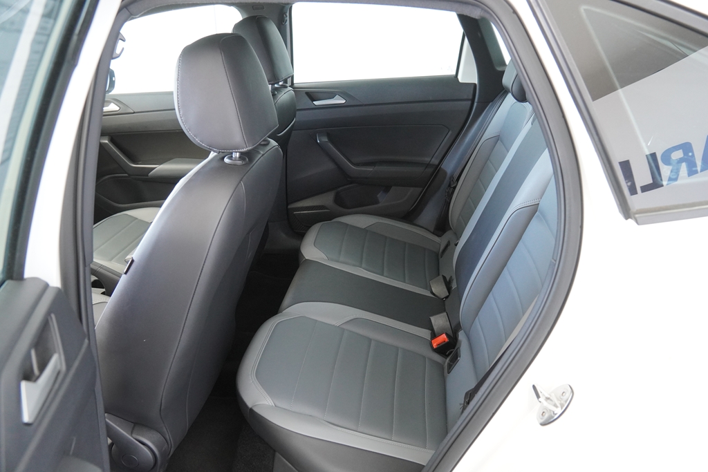 NIVUS 1.0 200 TSI TOTAL FLEX HIGHLINE AUTOMÁTICO10