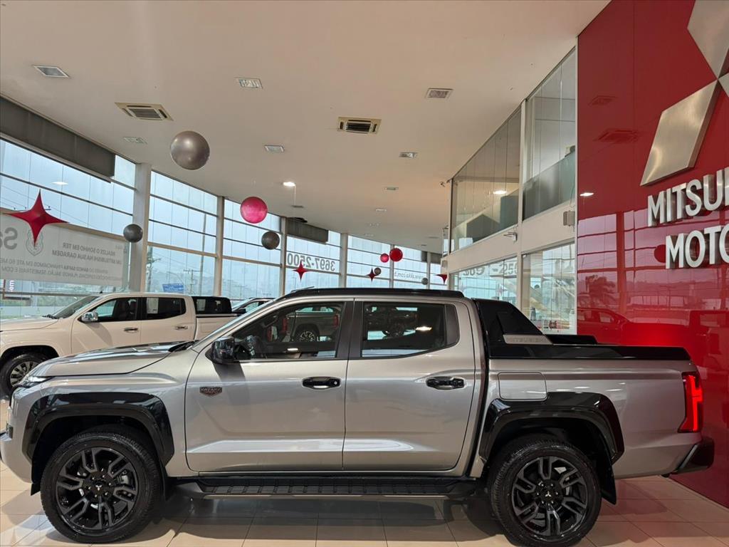Mitsubishi-TRITON-2.4 BITURBO DIESEL CD KATANA 4X4 AUTOMÁTICO