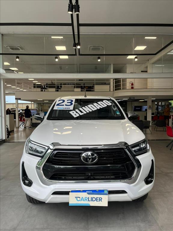 HILUX 2.8 D-4D TURBO DIESEL CD SRX 4X4 AUTOMÁTICO