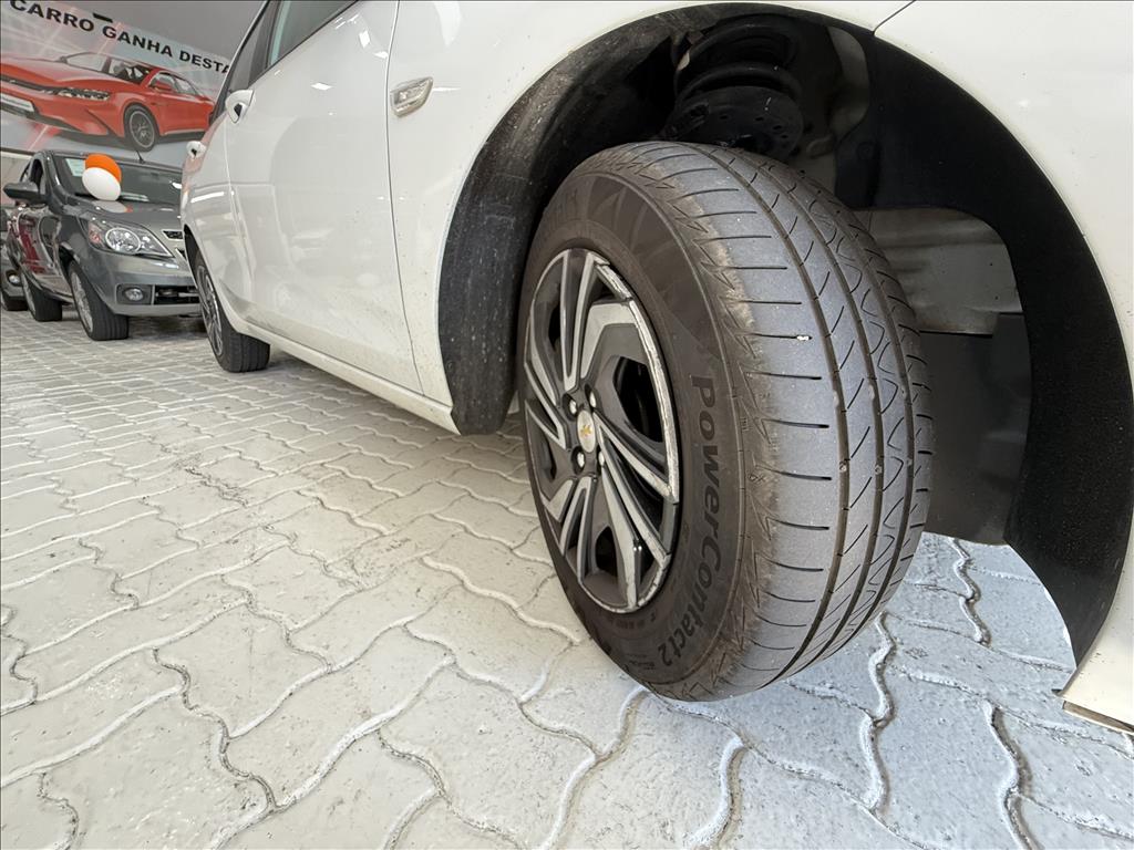 Chevrolet Onix - 1.0 FLEX LT MANUAL