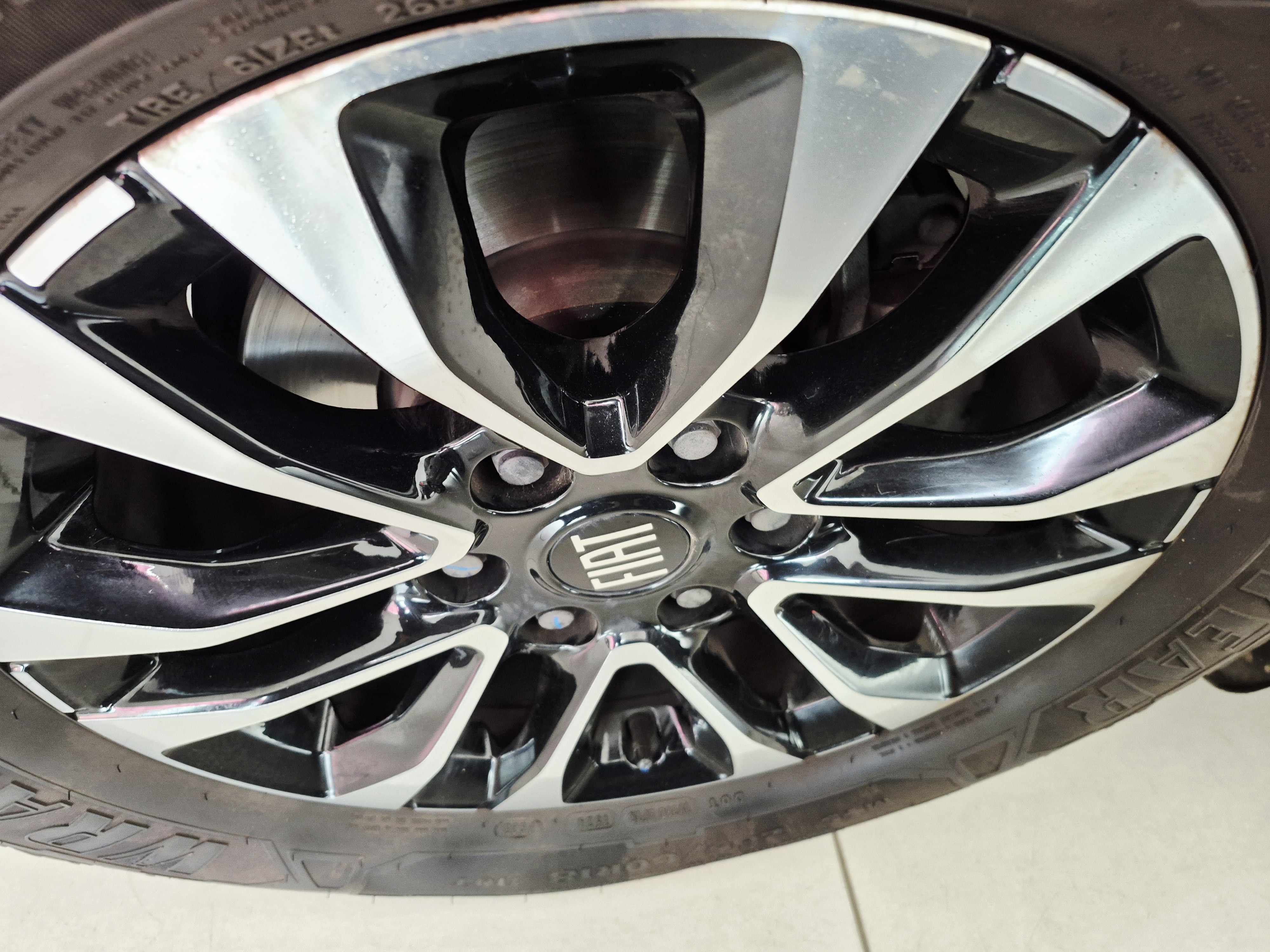 Foto ilustrativa do carro