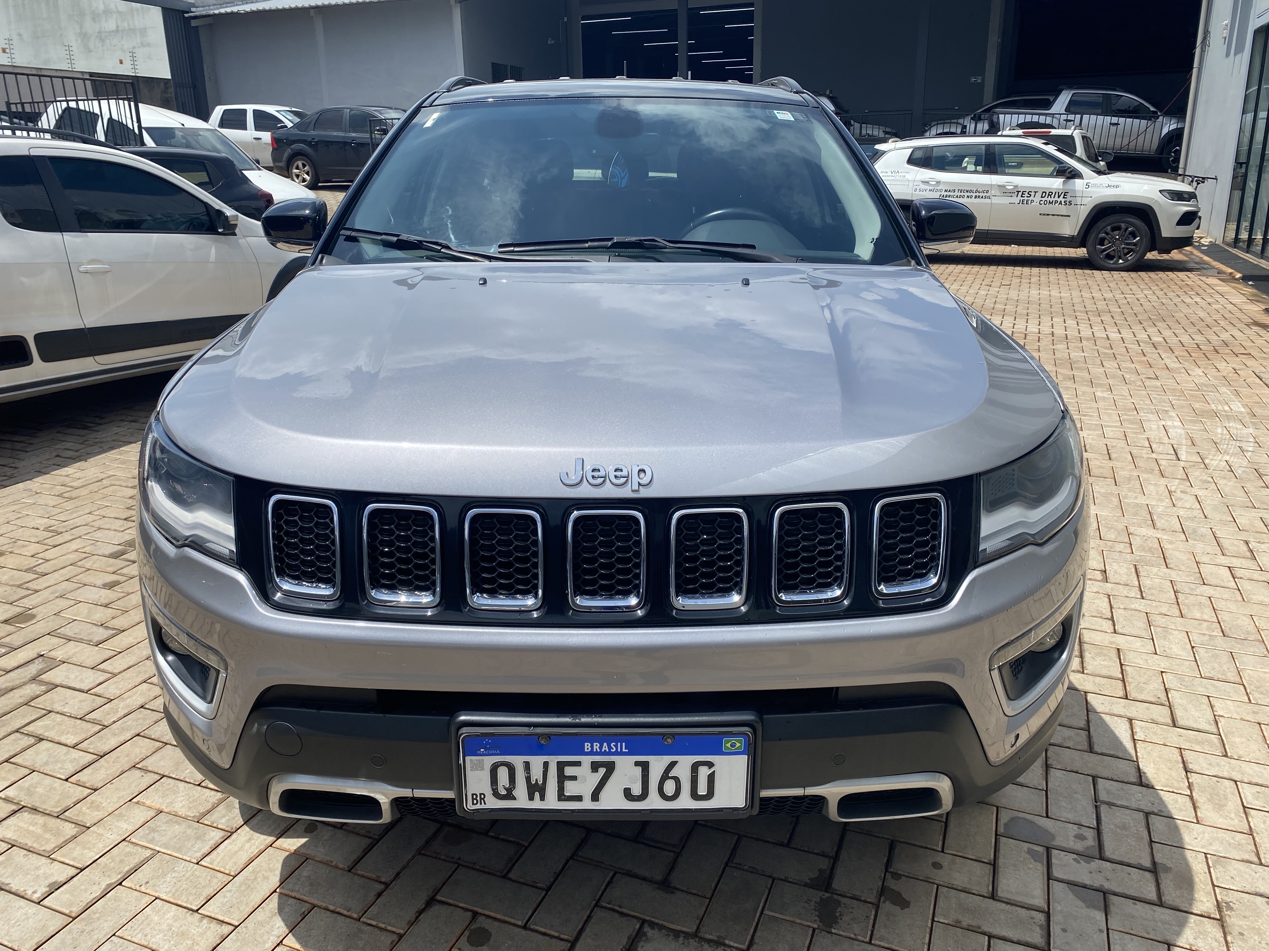 COMPASS 2.0 16V DIESEL LIMITED 4X4 AUTOMÁTICO2