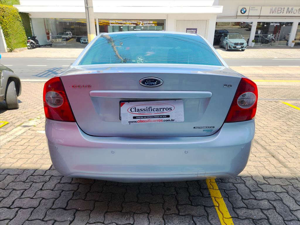 Ford Focus - 2.0 GLX SEDAN 16V FLEX 4P AUTOMÁTICO