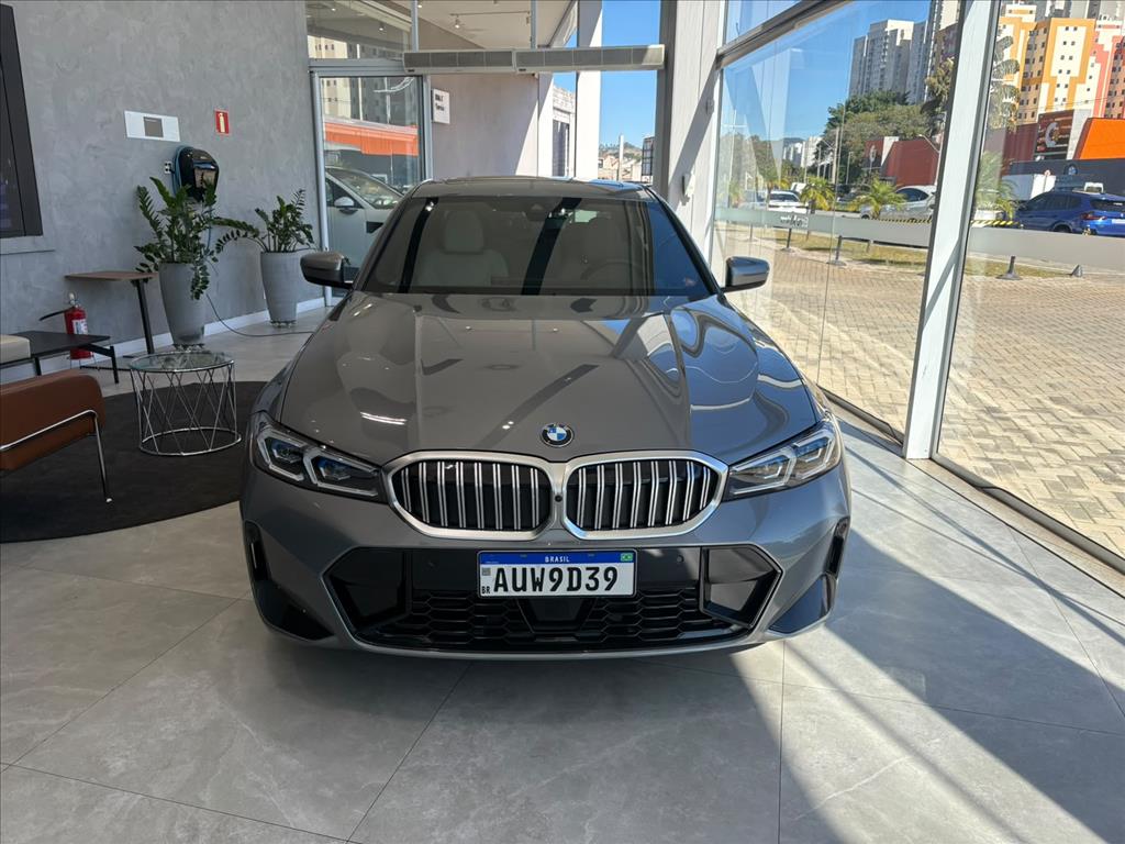 BMW-320i-2.0 16V TURBO FLEX M SPORT AUTOMÁTICO