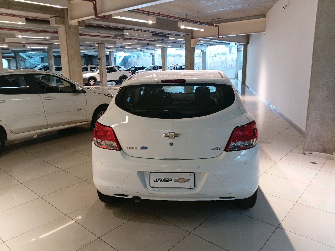 GM - Chevrolet-ONIX-1.0 MPFI JOY 8V FLEX 4P MANUAL
