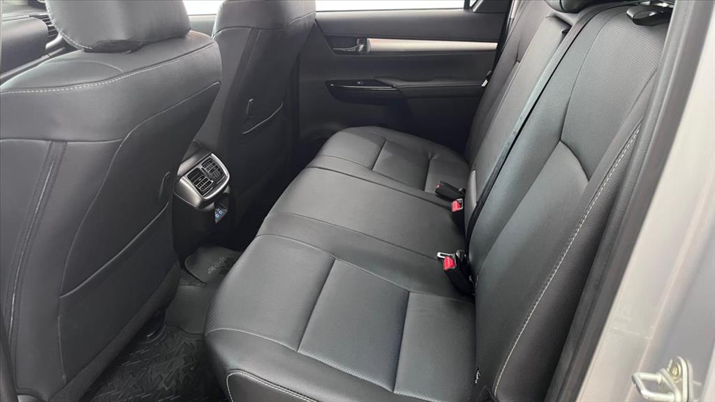 HILUX 2.8 D-4D TURBO DIESEL CD SRX 4X4 AUTOMÁTICO