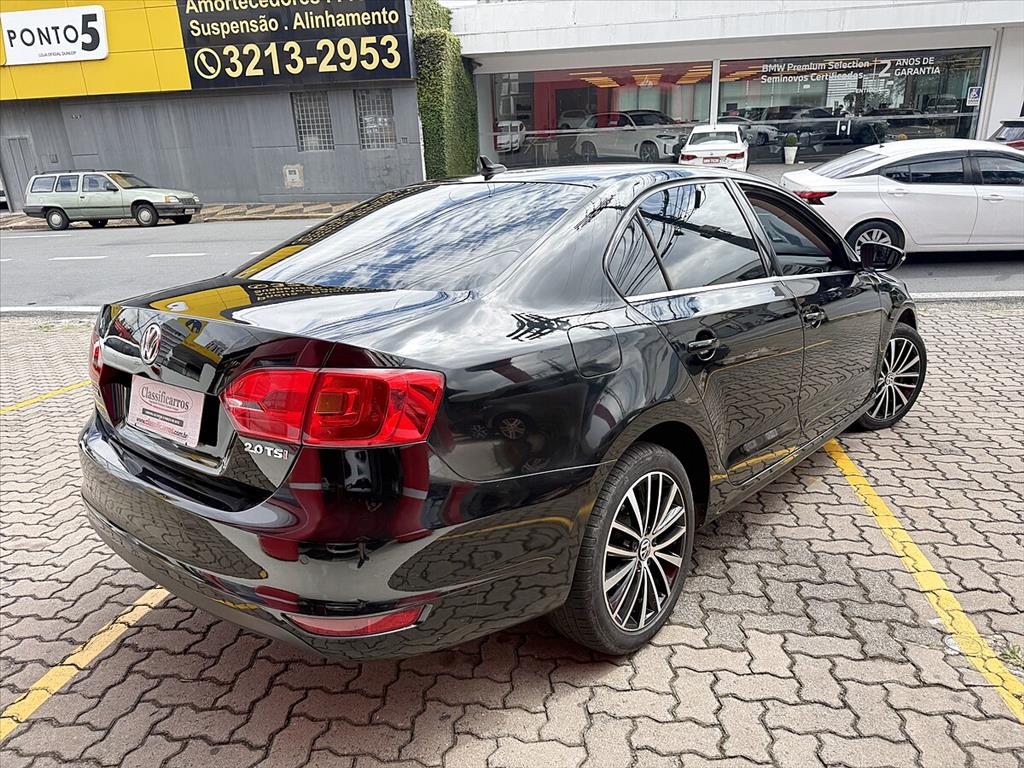 Volkswagen Jetta - 2.0 TSI HIGHLINE 200CV GASOLINA 4P TIPTRONIC