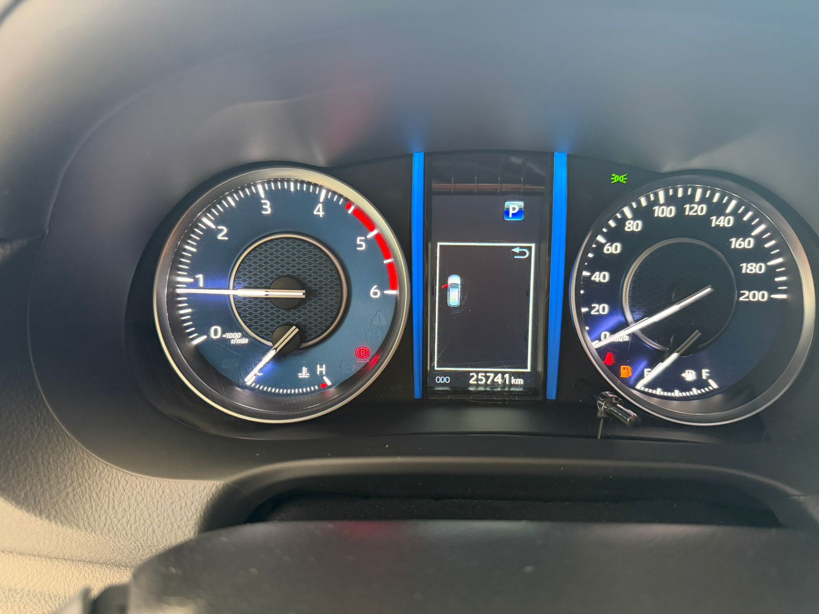 HILUX SW4 2.8 D-4D TURBO DIESEL SRX PLATINUM 7L 4X4 AUTOMÁTICO7