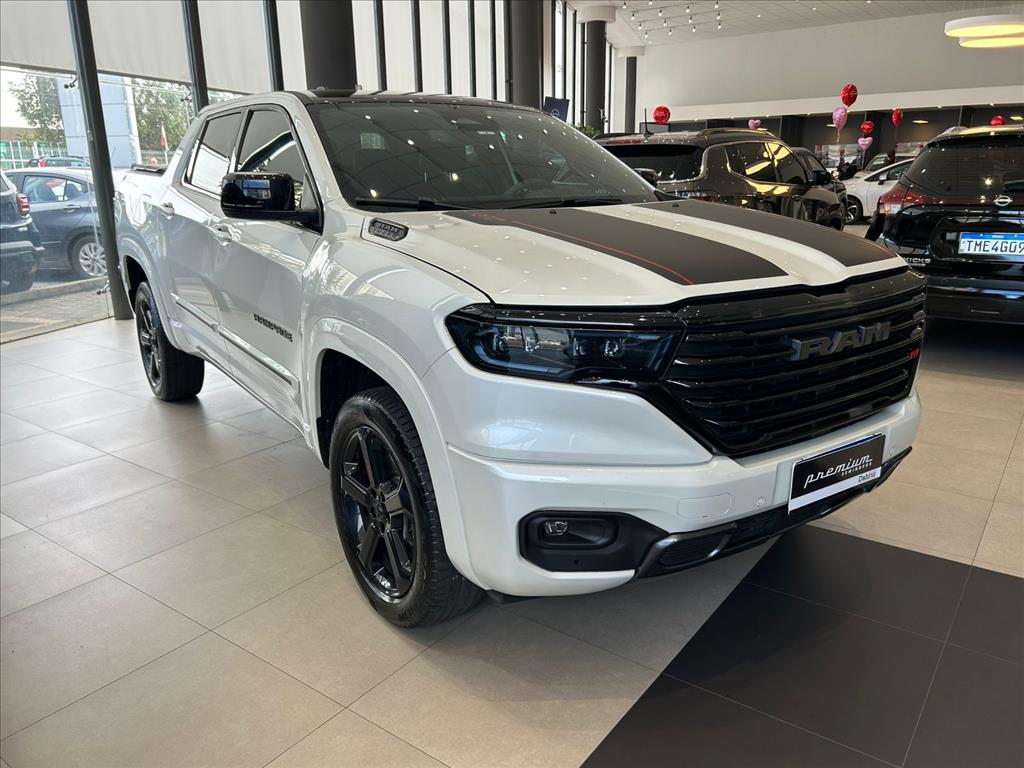 RAMPAGE 2.0 HURRICANE 4 TURBO GASOLINA R/T 4X4 AUTOMÁTICO3