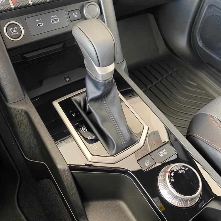 Mitsubishi-TRITON-2.4 BITURBO DIESEL CD KATANA 4X4 AUTOMÁTICO