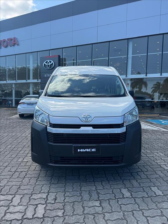 HIACE 2.8 D-4D TURBO DIESEL MINIBUS 15+1 DX AUTOMÁTICO