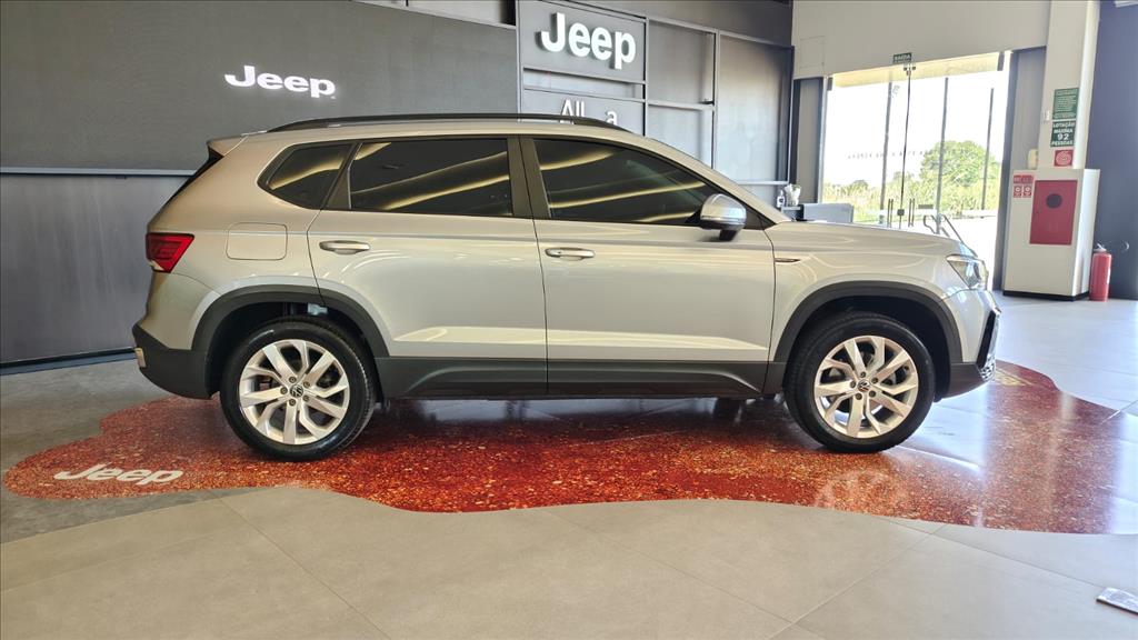 TAOS 1.4 250 TSI TOTAL FLEX COMFORTLINE AUTOMÁTICO9