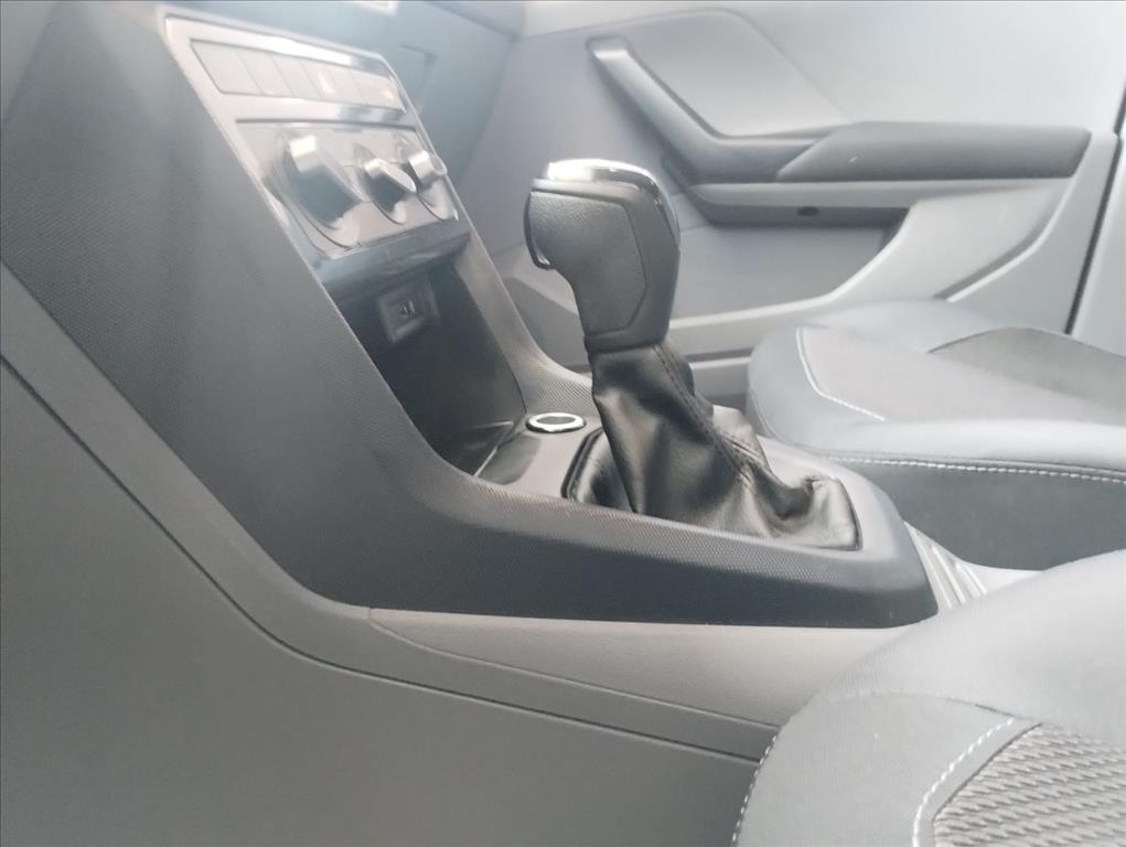 T-CROSS 1.0 200 TSI TOTAL FLEX AUTOMÁTICO T-CROSS 1.0 200 TSI TOTAL FLEX AUTOMÁTICO