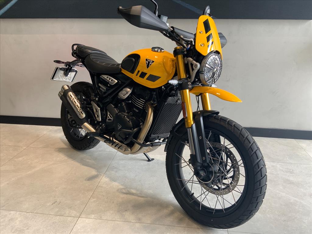 TRIUMPH-SCRAMBLER-400 XC
